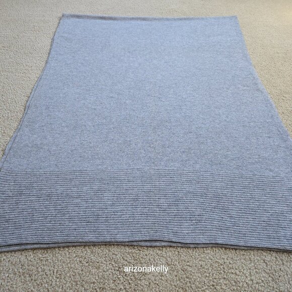 Kinross Cashmere Grey Knit Scarf with Ribbing Detail on Ends - Picture 7 of 14